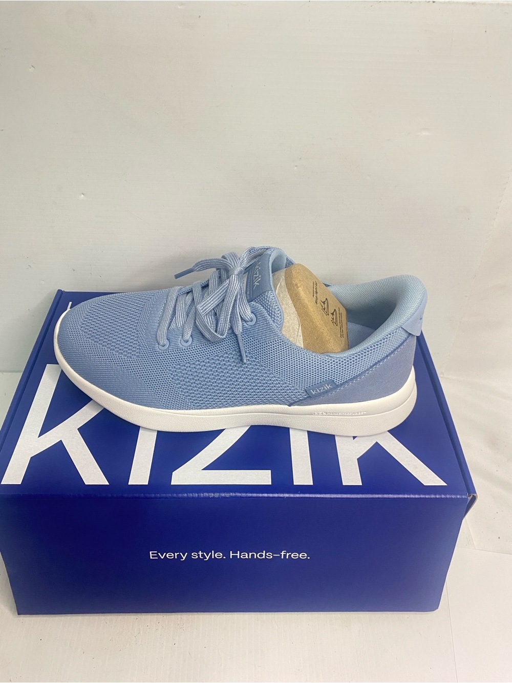 Kizik Women's 8.5 Athletic Sneakers - Light Blue - Picture 4 of 7